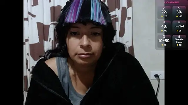 Acelinrose online show from July 9, 2026, 1:06 am