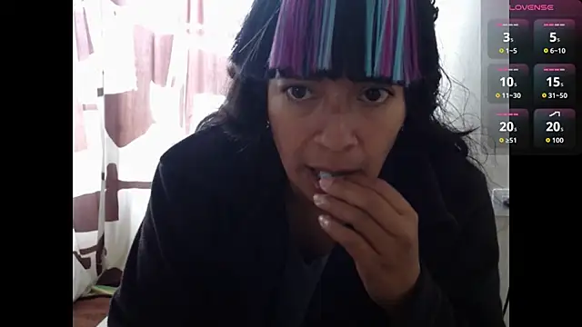 Acelinrose online show from July 18, 2026, 5:54 pm