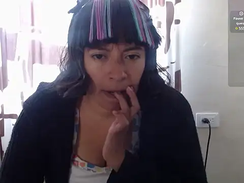Acelinrose online show from April 28, 2026, 10:03 pm