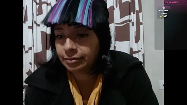 Acelinrose online show from June 8, 2026, 1:11 am