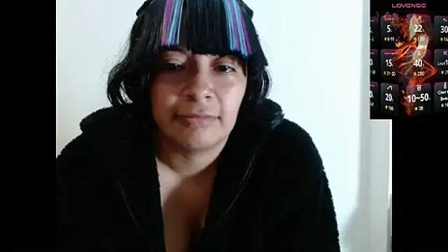 Acelinrose online show from October 14, 2025, 3:29 am