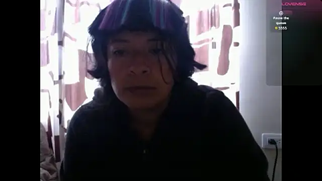 Acelinrose online show from July 6, 2026, 12:23 pm