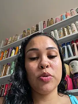 Snapshot of FOX_LATINA chatting on March 15, 2026, 10:06 pm FOX LATINA online show from March 15, 2026, 10:06 pm