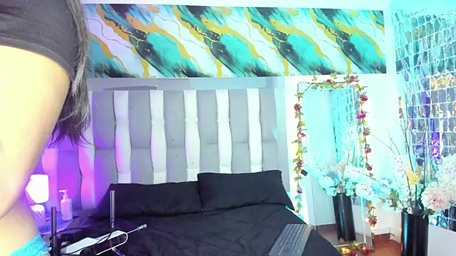 IsaDiiaz online show from December 21, 2025, 5:09 am