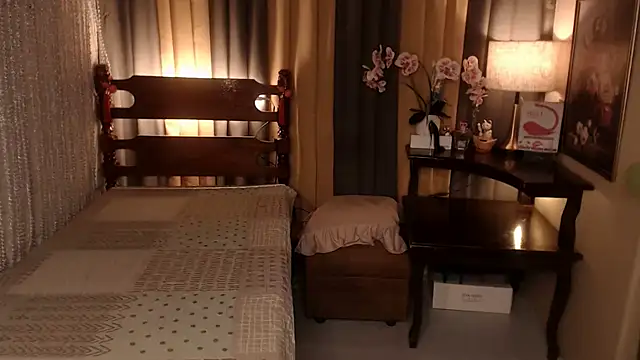 Jastine hunk online show from October 5, 2025, 6:15 am