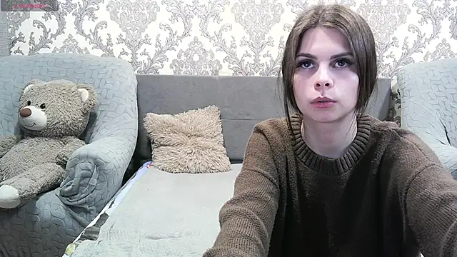 Cute Dolll online show from February 5, 2026, 9:05 am