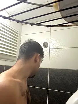 Snapshot of astoperaa chatting on December 15, 2025, 7:20 pm astoperaa online show from December 15, 2025, 7:20 pm