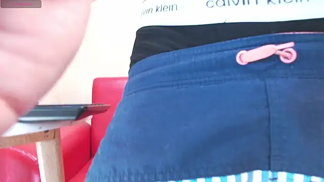 Snapshot of DEIV2_ chatting on October 18, 2025, 3:08 am DEIV2 online show from October 18, 2025, 3:08 am