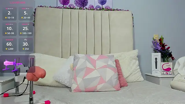 AmandaaWats online show from November 17, 2025, 7:29 pm