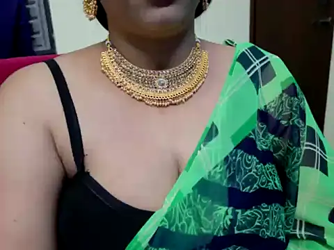 tamilqueenbaby online show from September 22, 2025, 10:49 pm