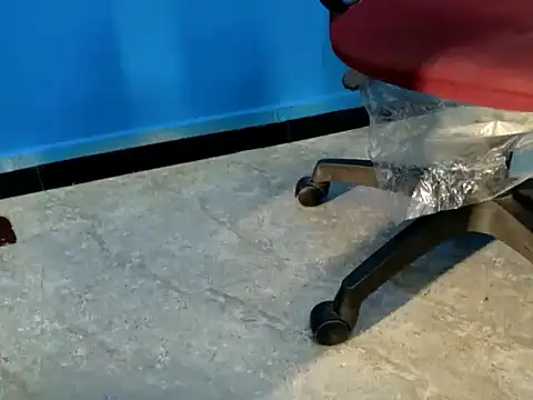 tamilqueenbaby online show from October 12, 2025, 11:22 am