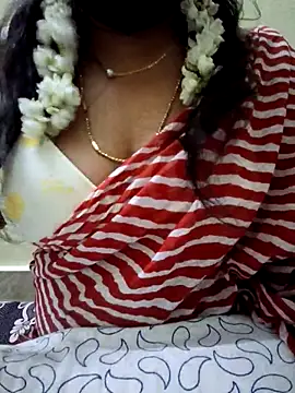 jasminetaml online show from October 28, 2025, 6:07 pm