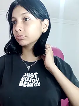 Snapshot of xoxo_milk chatting on March 12, 2026, 5:50 pm xoxo milk online show from March 12, 2026, 5:50 pm