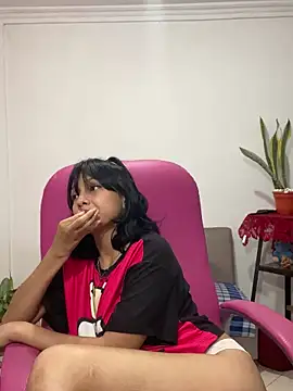 Snapshot of xoxo_milk chatting on March 15, 2026, 7:59 am xoxo milk online show from March 15, 2026, 7:59 am