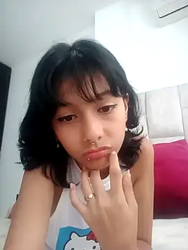 xoxo milk online show from September 20, 2025, 6:02 pm