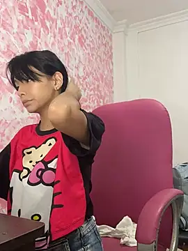 Snapshot of xoxo_milk chatting on March 14, 2026, 7:42 pm xoxo milk online show from March 14, 2026, 7:42 pm