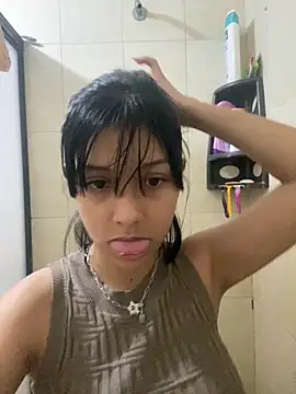 Snapshot of xoxo_milk chatting on March 17, 2026, 9:18 pm xoxo milk online show from March 17, 2026, 9:18 pm