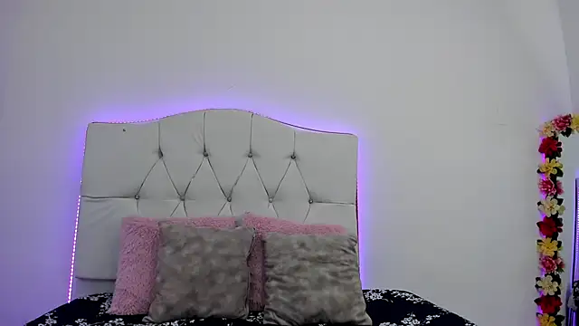 celestederek online show from January 12, 2026, 7:20 pm