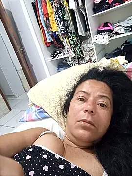 lucineia7 online show from January 18, 2026, 3:37 pm