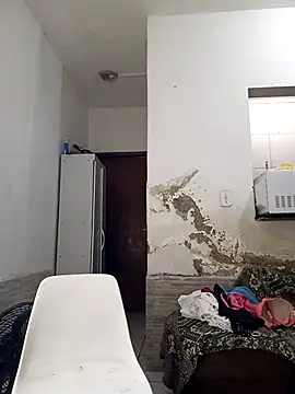 lucineia7 online show from December 4, 2025, 11:59 pm