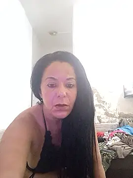 lucineia7 online show from October 19, 2025, 8:11 pm