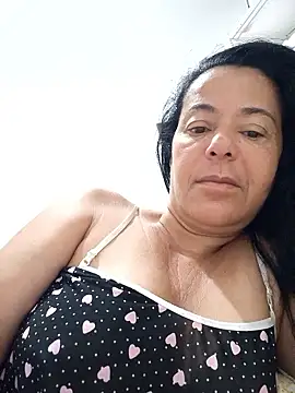 lucineia7 online show from January 16, 2026, 9:35 am