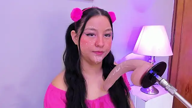 Snapshot of mia_celezte chatting on March 18, 2026, 11:57 am mia celezte online show from March 18, 2026, 11:57 am