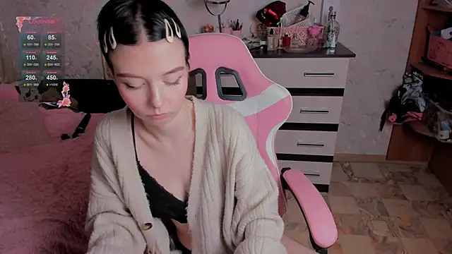 margopink online show from November 21, 2025, 7:24 pm