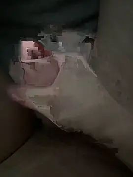 Snapshot of 20yearsoldhere chatting on February 2, 2026, 12:37 pm 20yearsoldhere online show from February 2, 2026, 12:37 pm