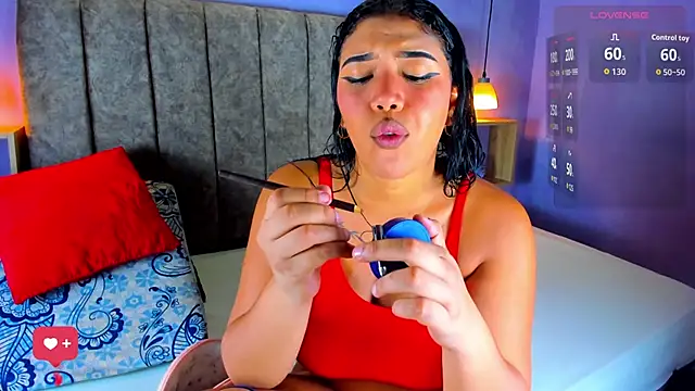 Bianca Ethan online show from November 5, 2025, 7:28 pm