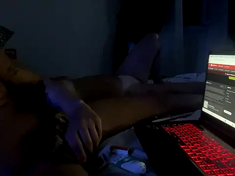 Snapshot of Argo1972 chatting on September 24, 2025, 12:29 am Argo1972 online show from September 24, 2025, 12:29 am