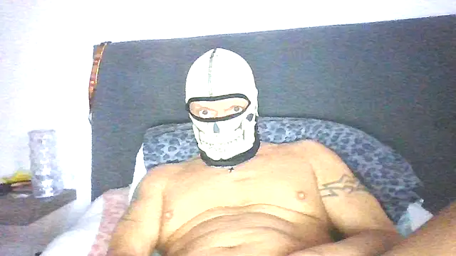 Snapshot of Argo1972 chatting on October 28, 2025, 9:19 am Argo1972 online show from October 28, 2025, 9:19 am