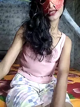 maduwanthi9328 online show from April 24, 2026, 4:36 am