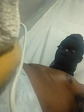 Blackveins32 online show from September 21, 2025, 9:31 pm