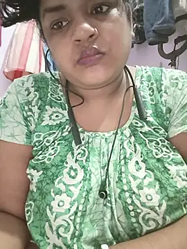 Deborbhavi222 online show from July 11, 2026, 5:46 pm