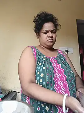 Deborbhavi222 online show from August 3, 2026, 6:43 am