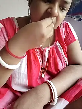 Deborbhavi222 online show from May 3, 2026, 5:23 am
