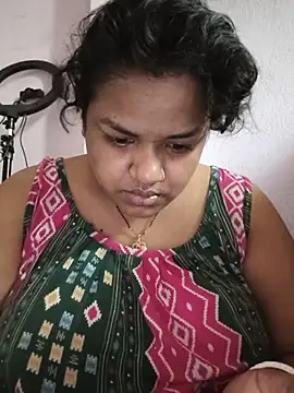 Deborbhavi222 online show from June 10, 2026, 3:52 am