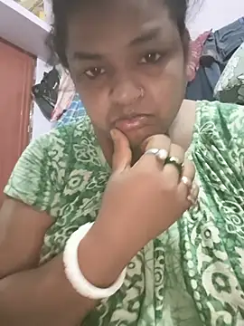 Deborbhavi222 online show from July 19, 2026, 7:10 pm
