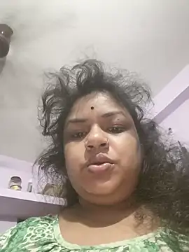 Deborbhavi222 online show from July 24, 2026, 6:04 pm