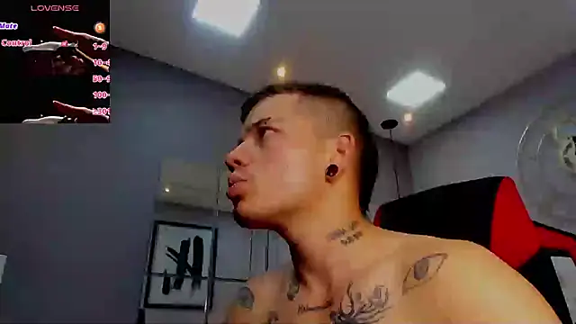 wildthor26 online show from October 11, 2025, 6:58 am