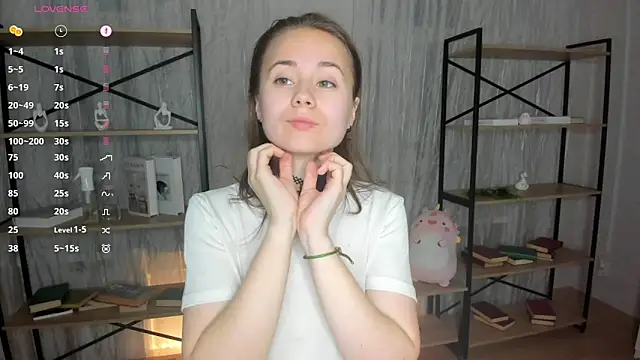 Crysta1Eva  online show from June 13, 2026, 7:34 pm