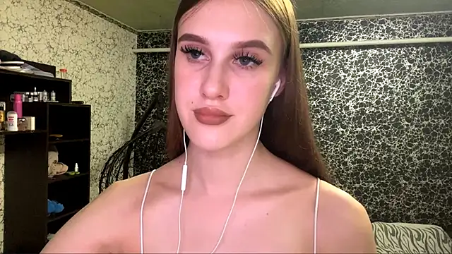 RanaBostel online show from October 20, 2025, 8:20 pm