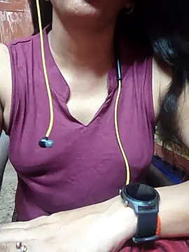 Snapshot of Sexy_Mahi69 chatting on September 29, 2025, 12:00 pm Sexy Mahi69 online show from September 29, 2025, 12:00 pm