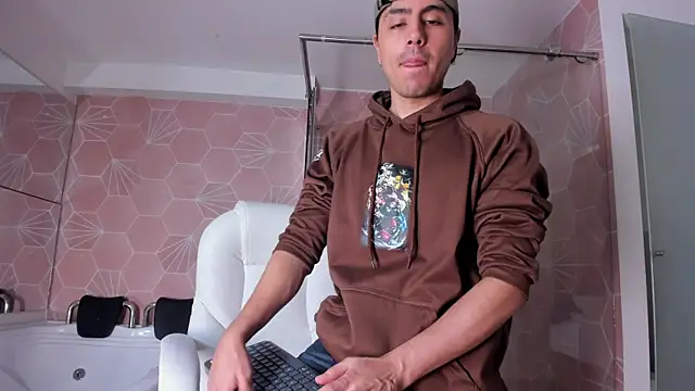 dylan cross  online show from January 16, 2026, 11:36 am