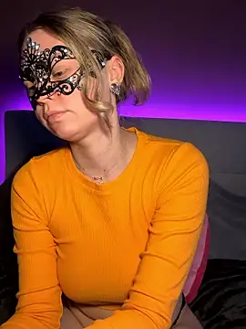 Cherrycolada online show from January 14, 2026, 1:04 pm