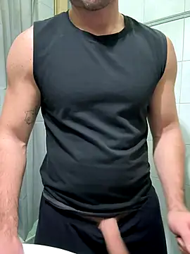 giovan2020 online show from December 4, 2025, 10:42 pm