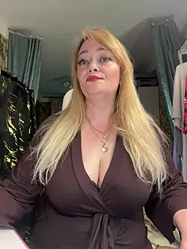 Sweet-blonde online show from July 14, 2026, 11:00 pm