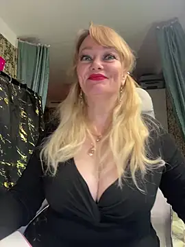 Sweet-blonde online show from June 25, 2026, 9:53 pm