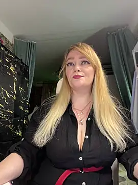 Sweet-blonde online show from March 10, 2026, 9:52 pm